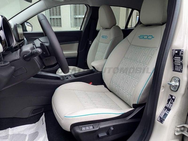 FIAT 600 600 1.2 hybrid La Prima II 110cv auto