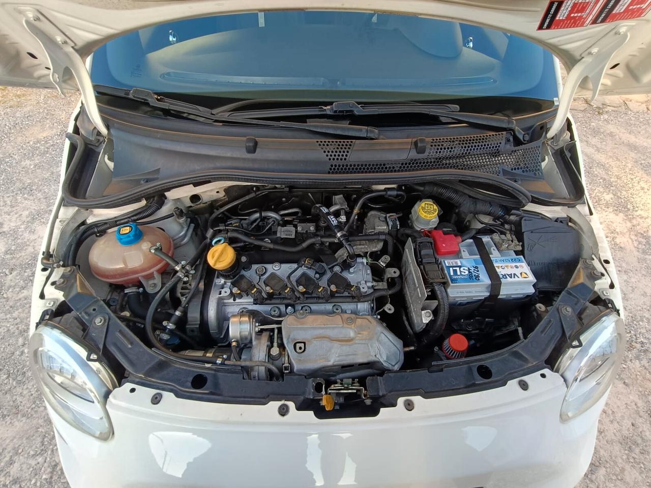 Abarth 595 C 1.4 Turbo T-Jet 140 CV