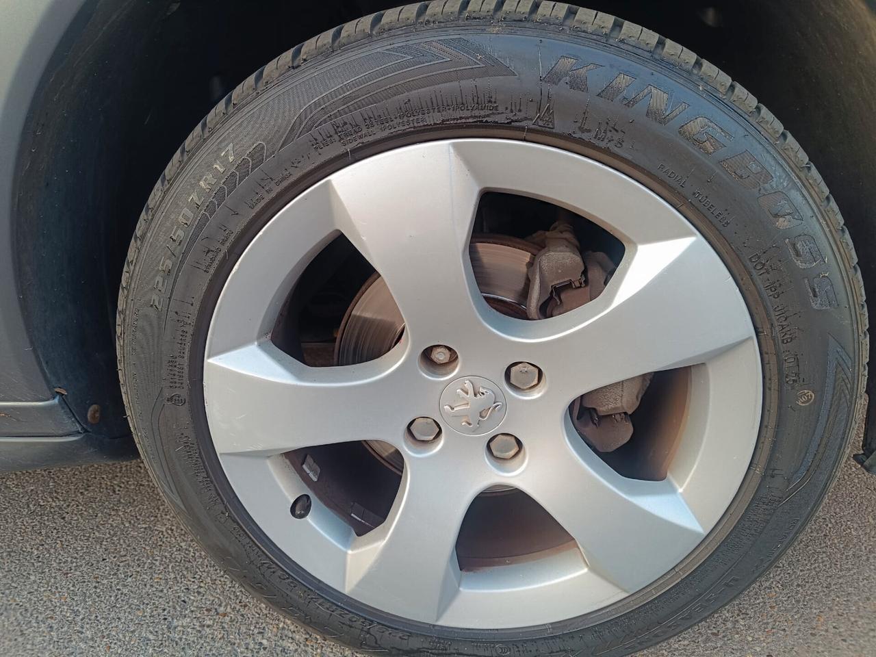 Peugeot 3008 1.6 HDi 112CV Allure