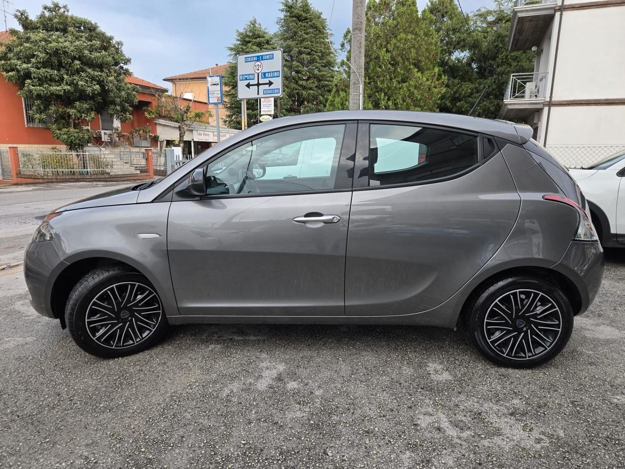 LANCIA YPSILON GOLD 1.0 70 cv HYBRID -PROMO SETTEMBRE GA FIN&SAFE-