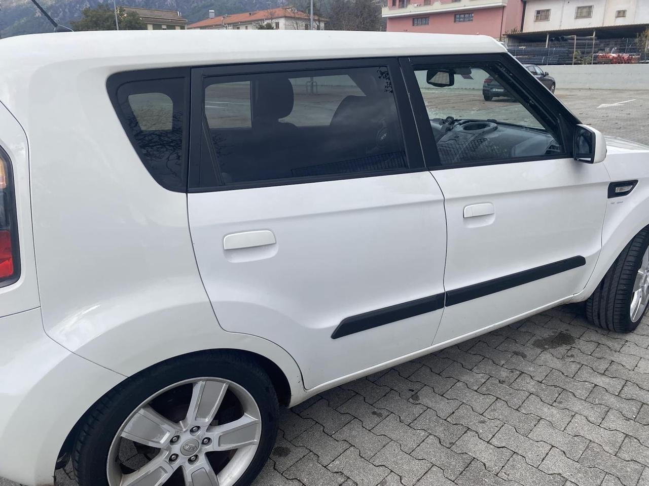 Kia Soul 1.6 CVVT Active Bi-Fuel