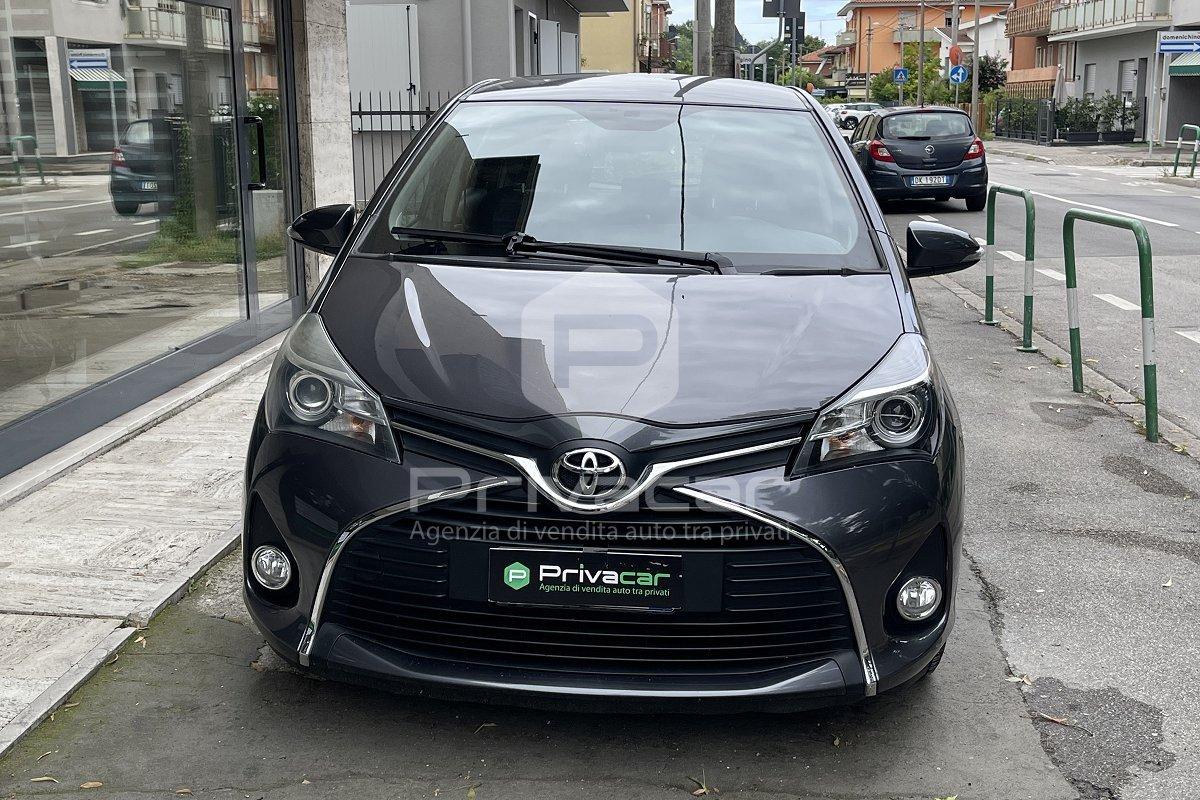 TOYOTA Yaris 1.0 5 porte
