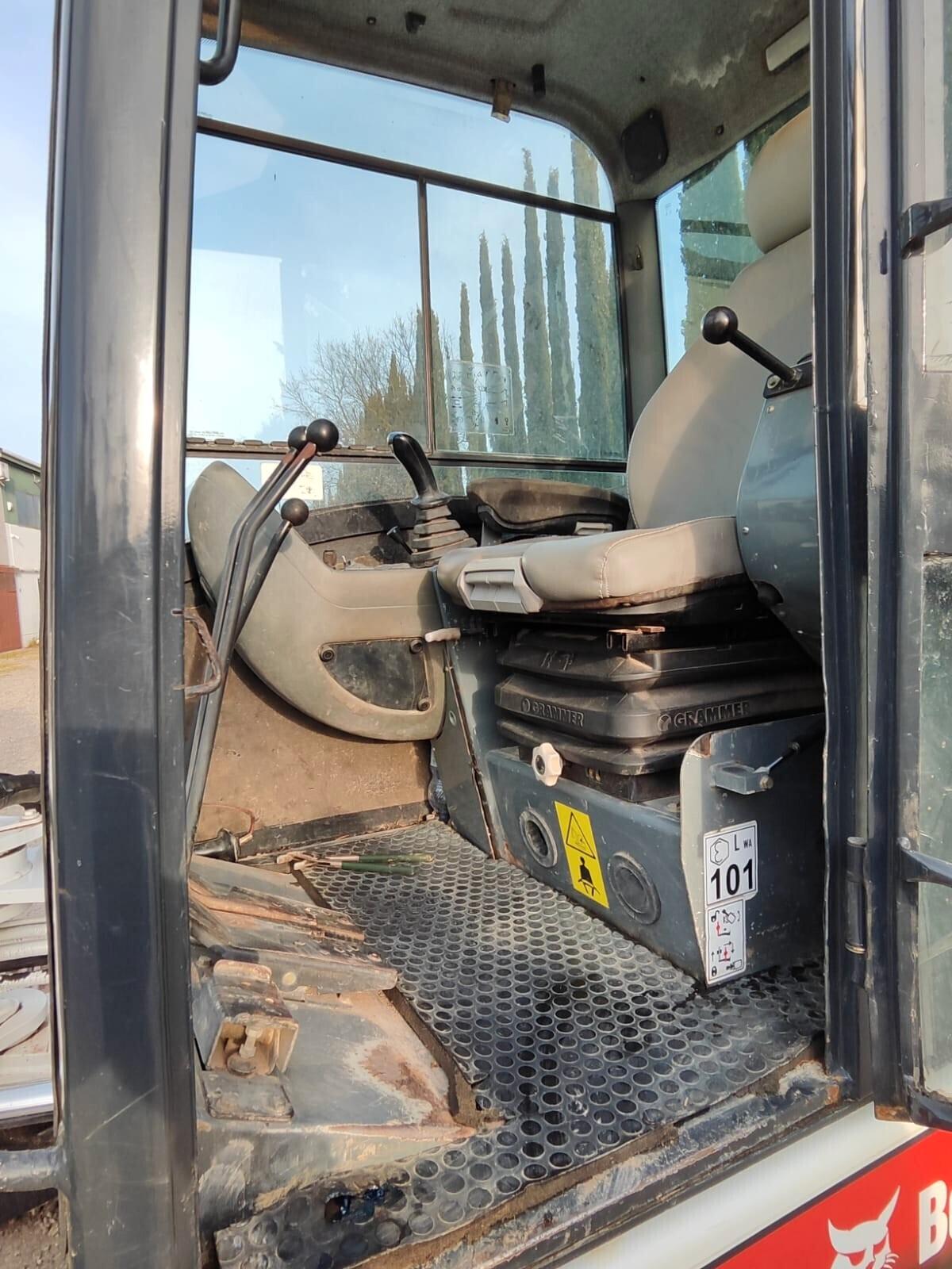 MIDI ESCAVATORE BOB CAT 442 con solo 2400 ore