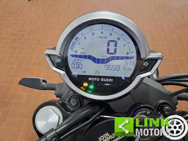 MOTO GUZZI V7 IV STONE