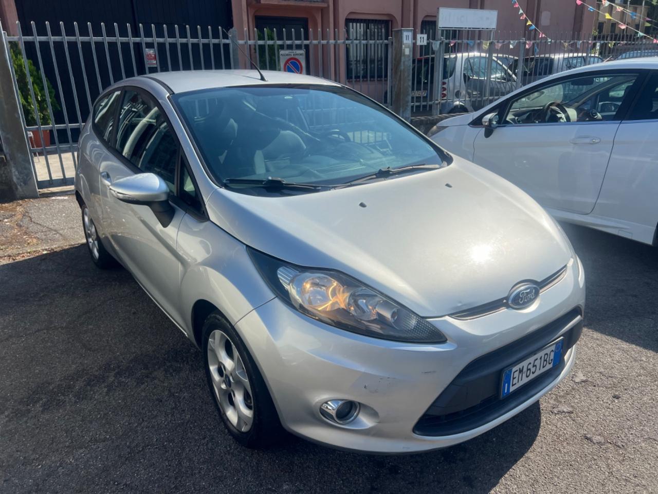 Ford Fiesta 1.4 TDCi 70CV 5 porte Titanium
