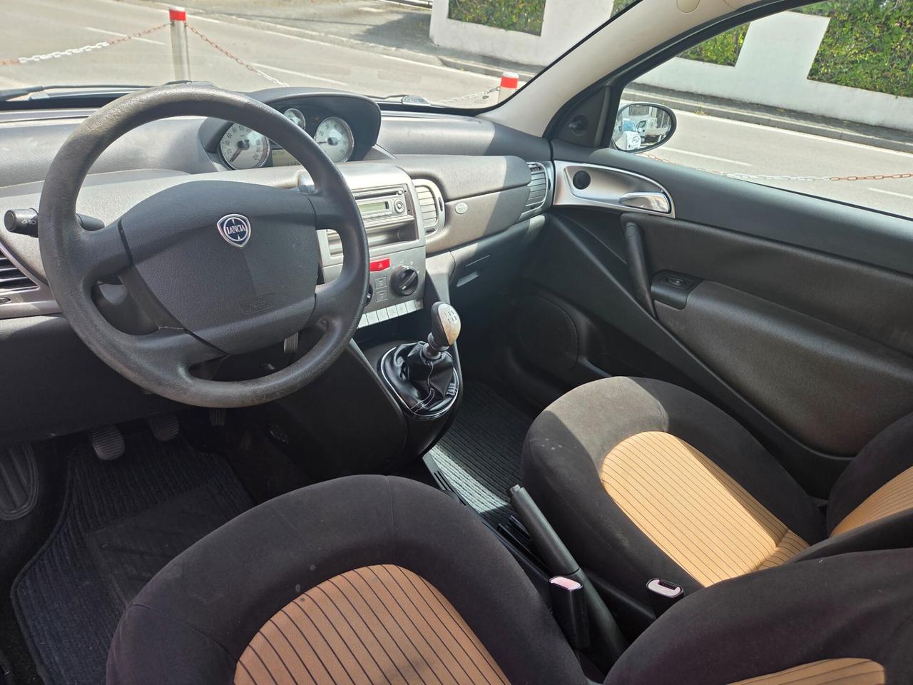Lancia Ypsilon NEOPATENTATI - 2008