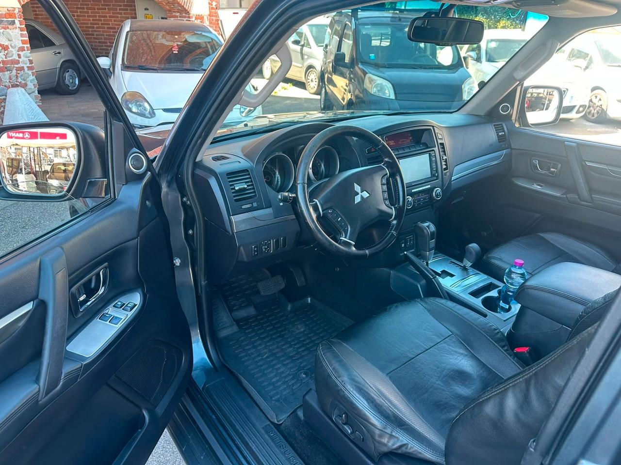 Mitsubishi Pajero 3.2 DI-D 16V 3p. Intense