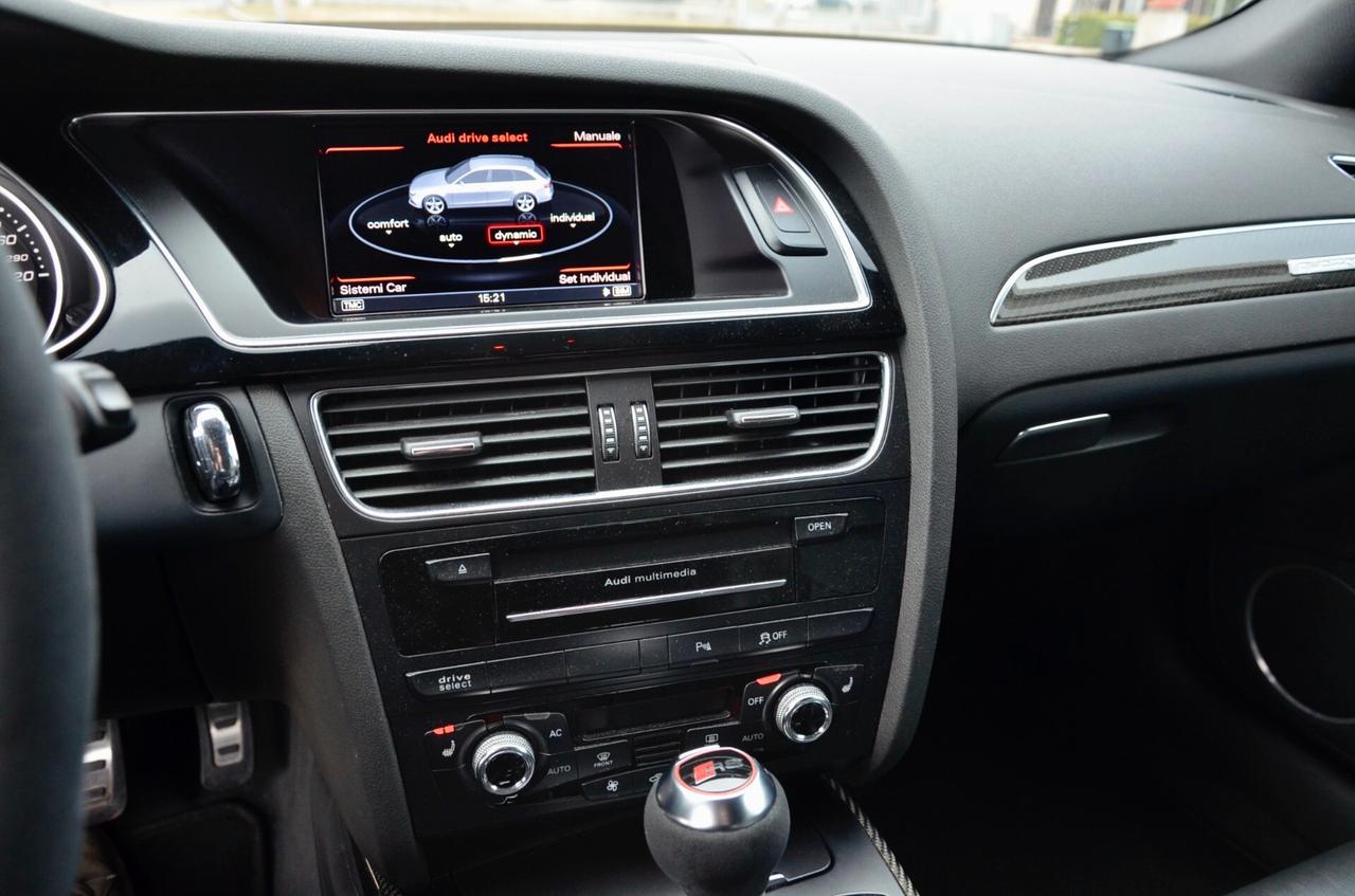 AUDI RS4 AVANT 4.2 V8 QUATTRO 450cv S-TRONIC, CRONOLOGIA SERVICE COMPLETA, CARBOCERAMICA, SEDILI GUSCIO, DIFFERENZIALE SPORTIVO, DRC, SCARICO SPORTIVO, BANG & OLUFSEN, 20", PERMUTE