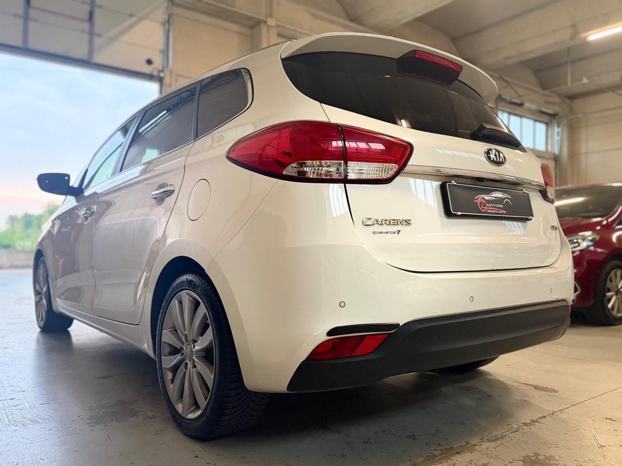 Kia Carens 1.7 CRDi 115 CV Class 7 POSTI NEOPATENTATI