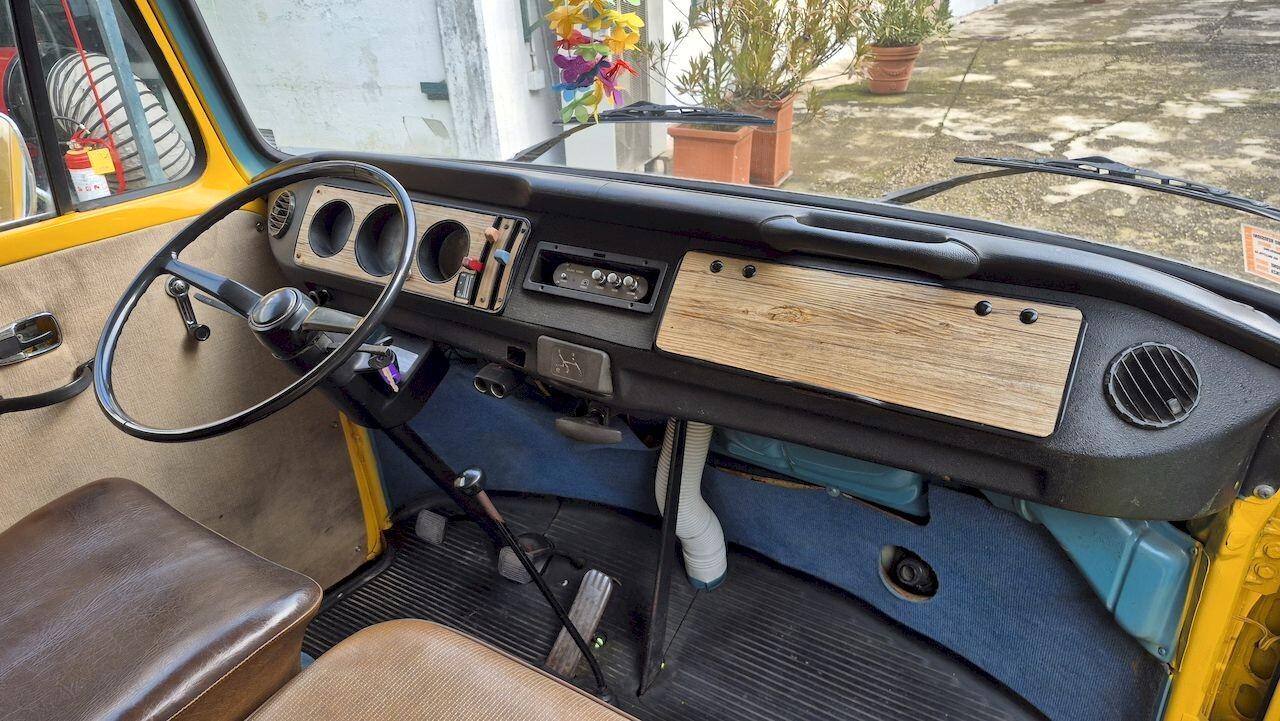 Volkswagen T2 Panel – 1976 - SUMMER PRICE