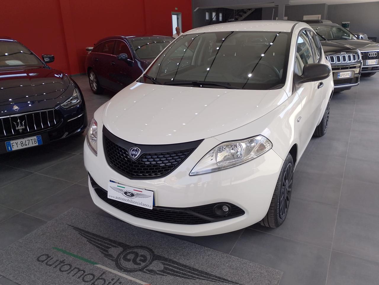 Lancia Ypsilon 1.2 69 CV 5 porte GPL Ecochic Silver