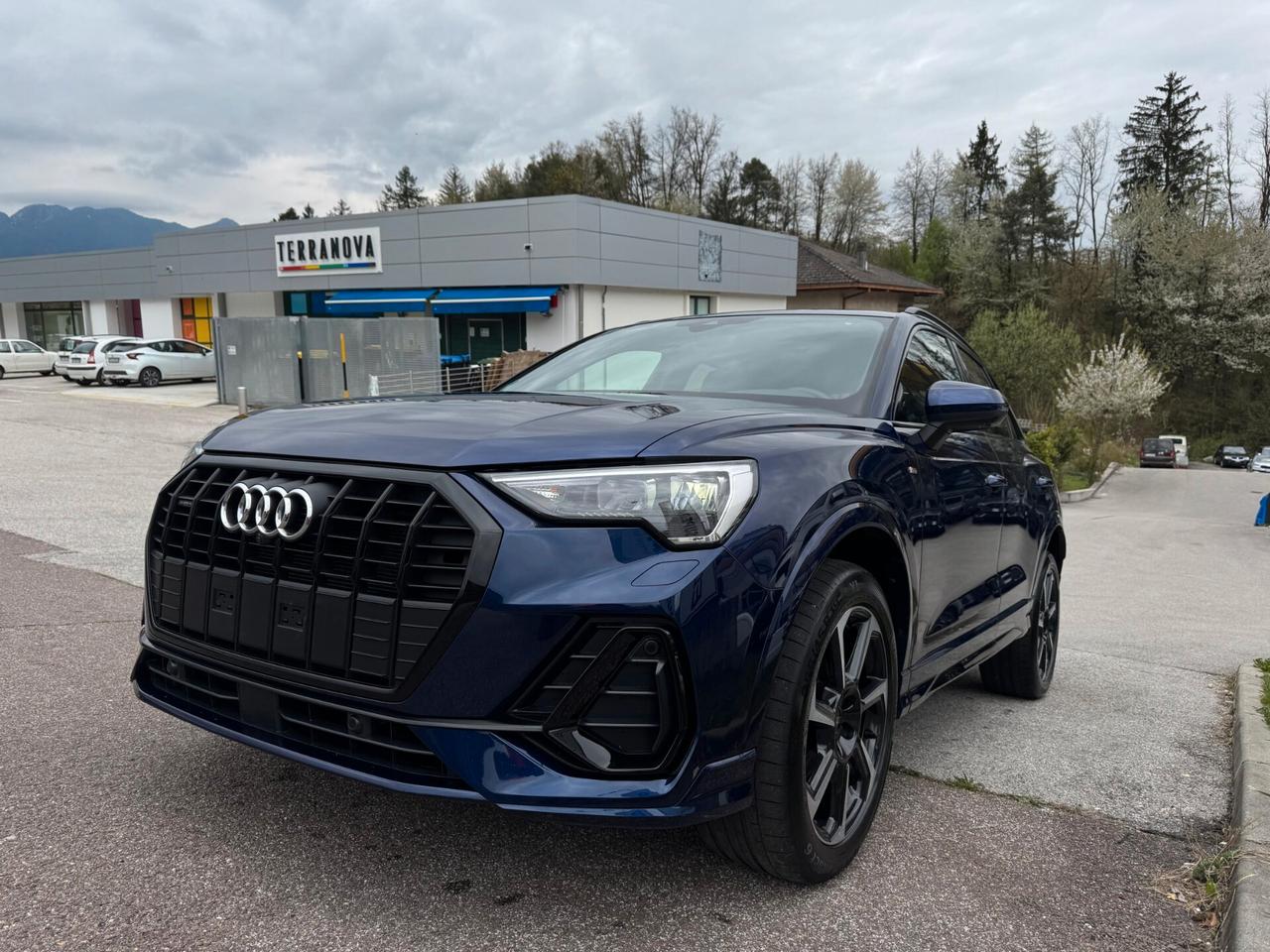 Audi Q3 35 TDI quattro S tronic S line edition