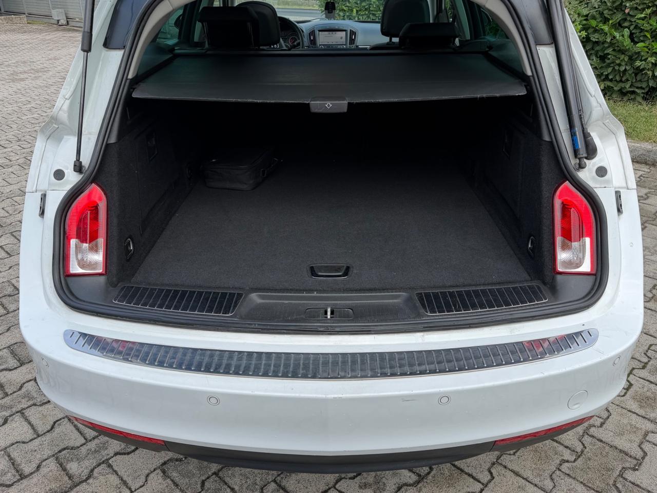 Opel Insignia 1.4 Turbo Sports Tourer GPL