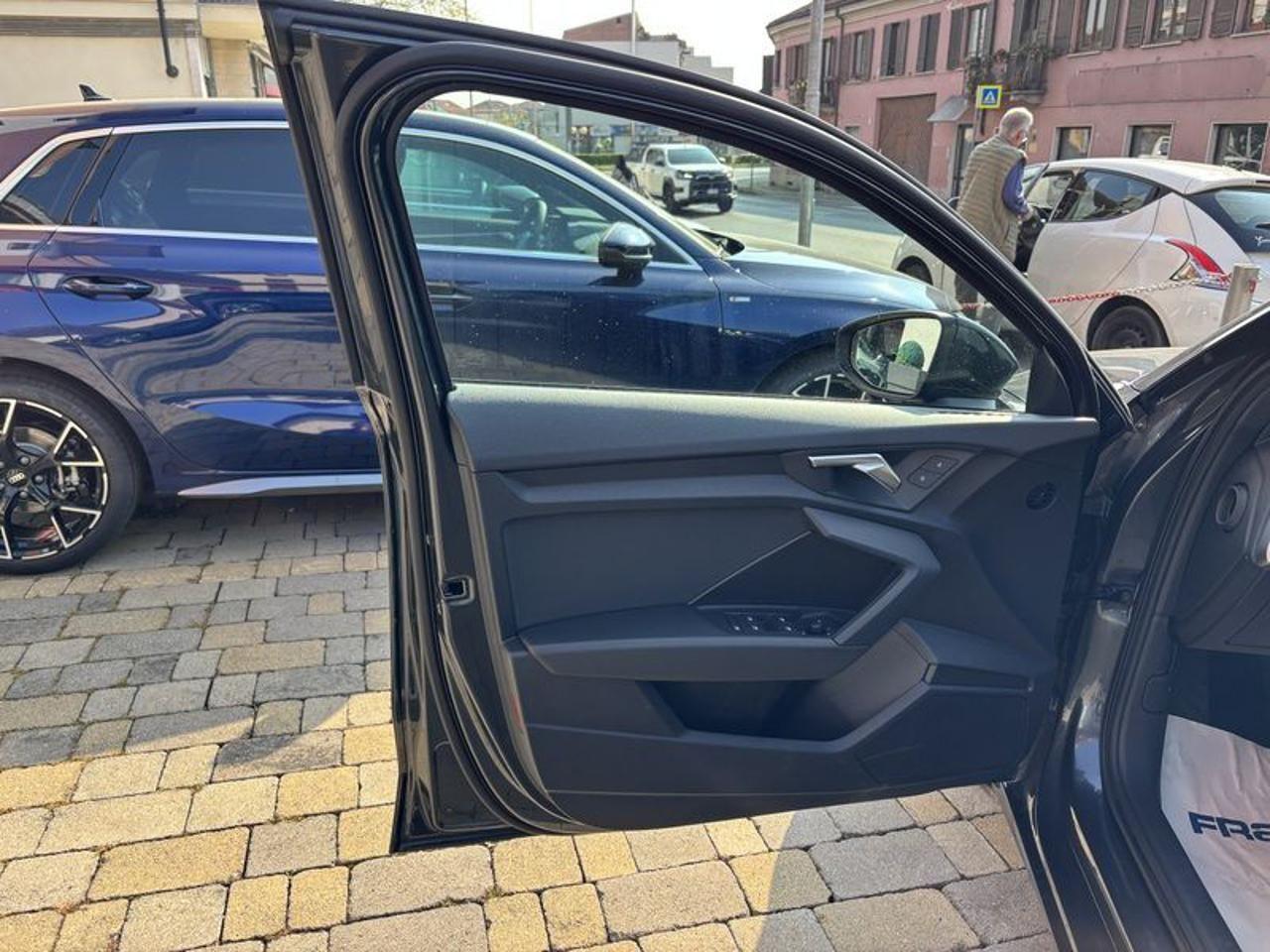 Audi A3 SPB 30 TDI Business NAVI-LED-PHONE APP