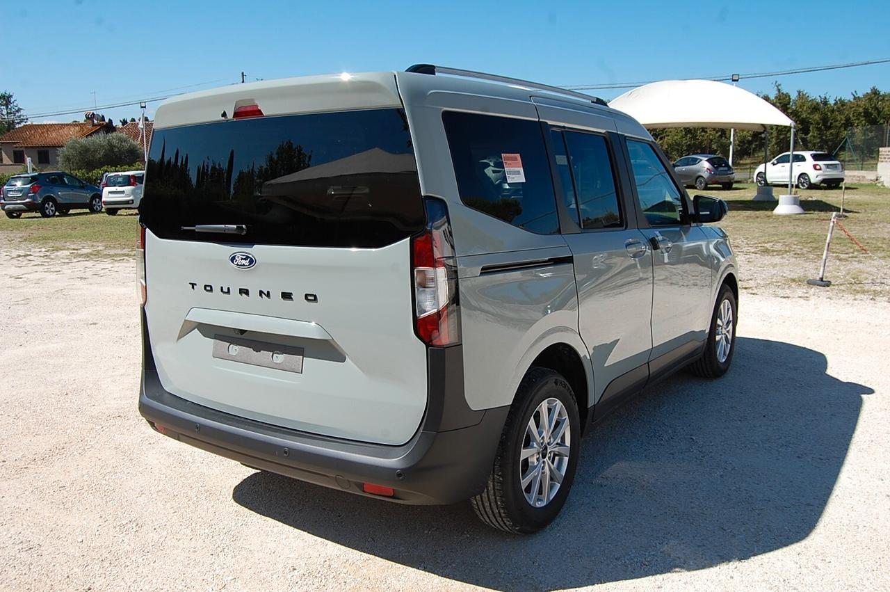 Ford Tourneo Courier 1.0 EcoBoost Titanium