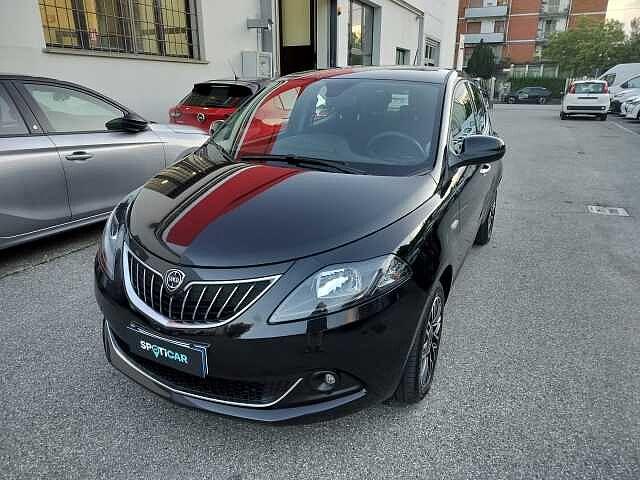 Lancia Ypsilon 1.0 FireFly 5 porte S&S Hybrid Platino