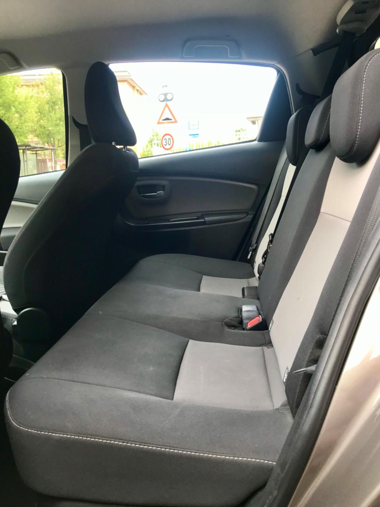 Toyota Yaris 1.5 Hybrid 5 porte Active
