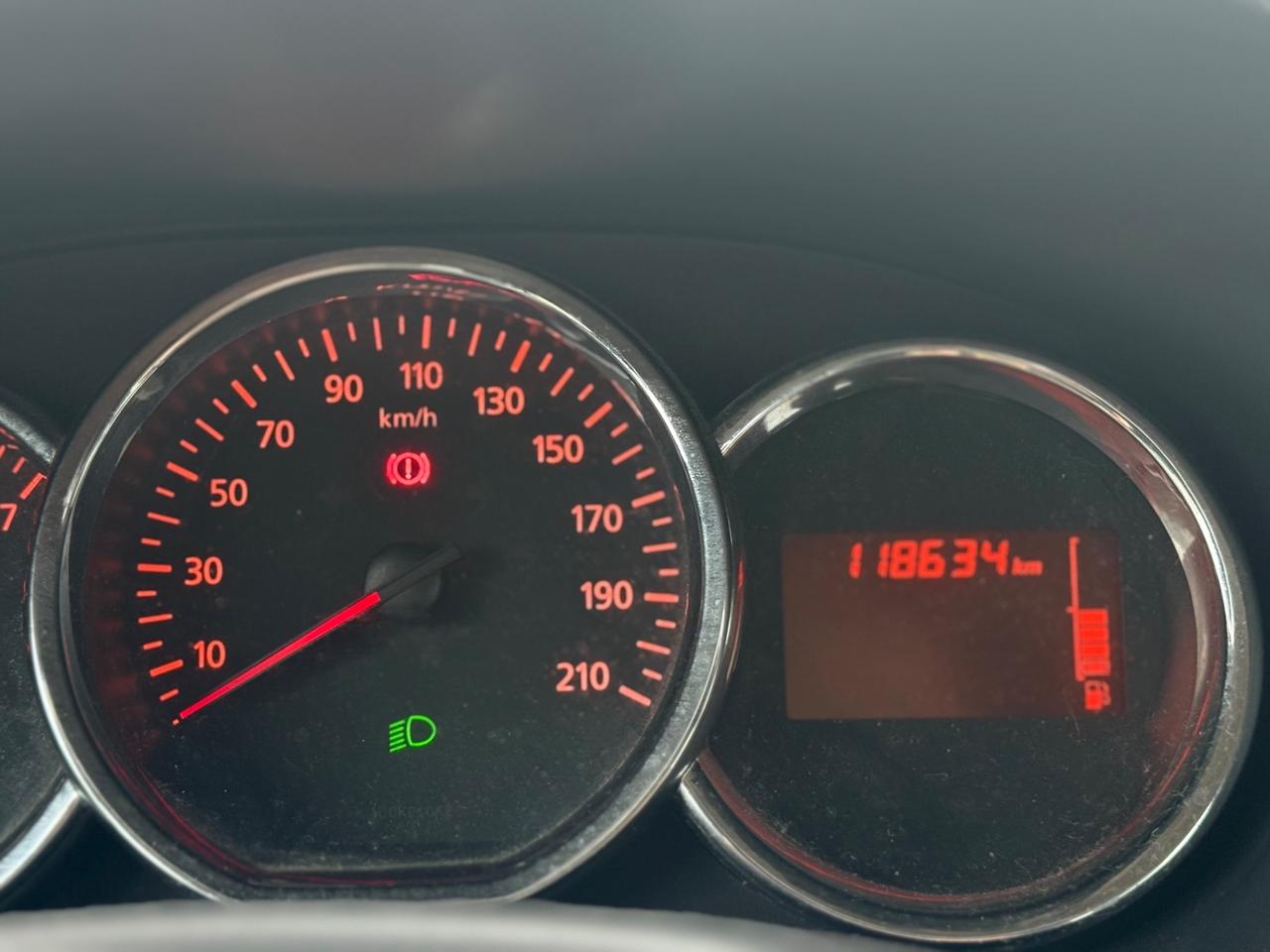 Dacia Lodgy 7 POSTI 1.5 DIESEL POCHI KM NEOPATENTATI