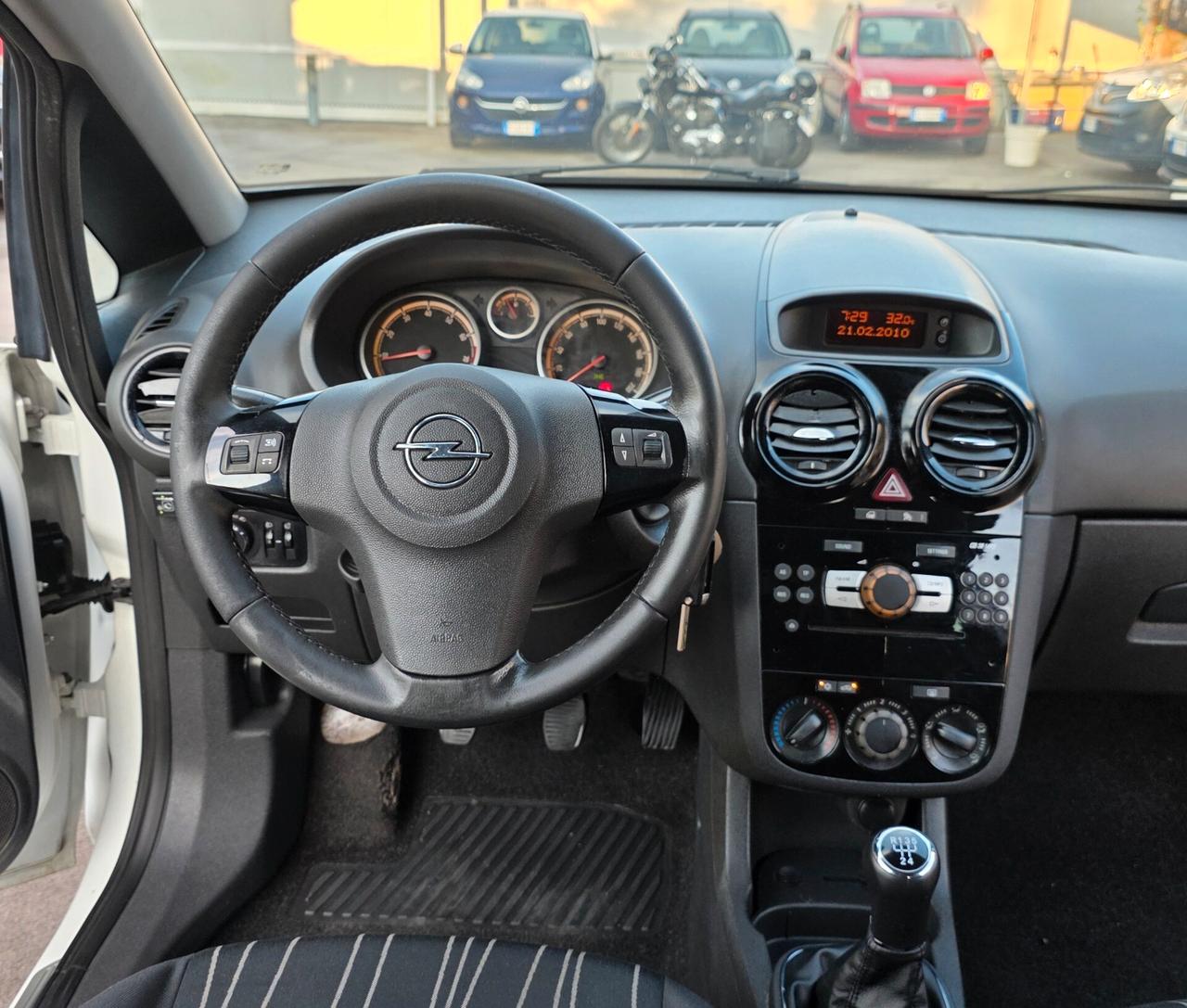 Opel Corsa 1.2 80CV 3 porte GPL-TECH Edition