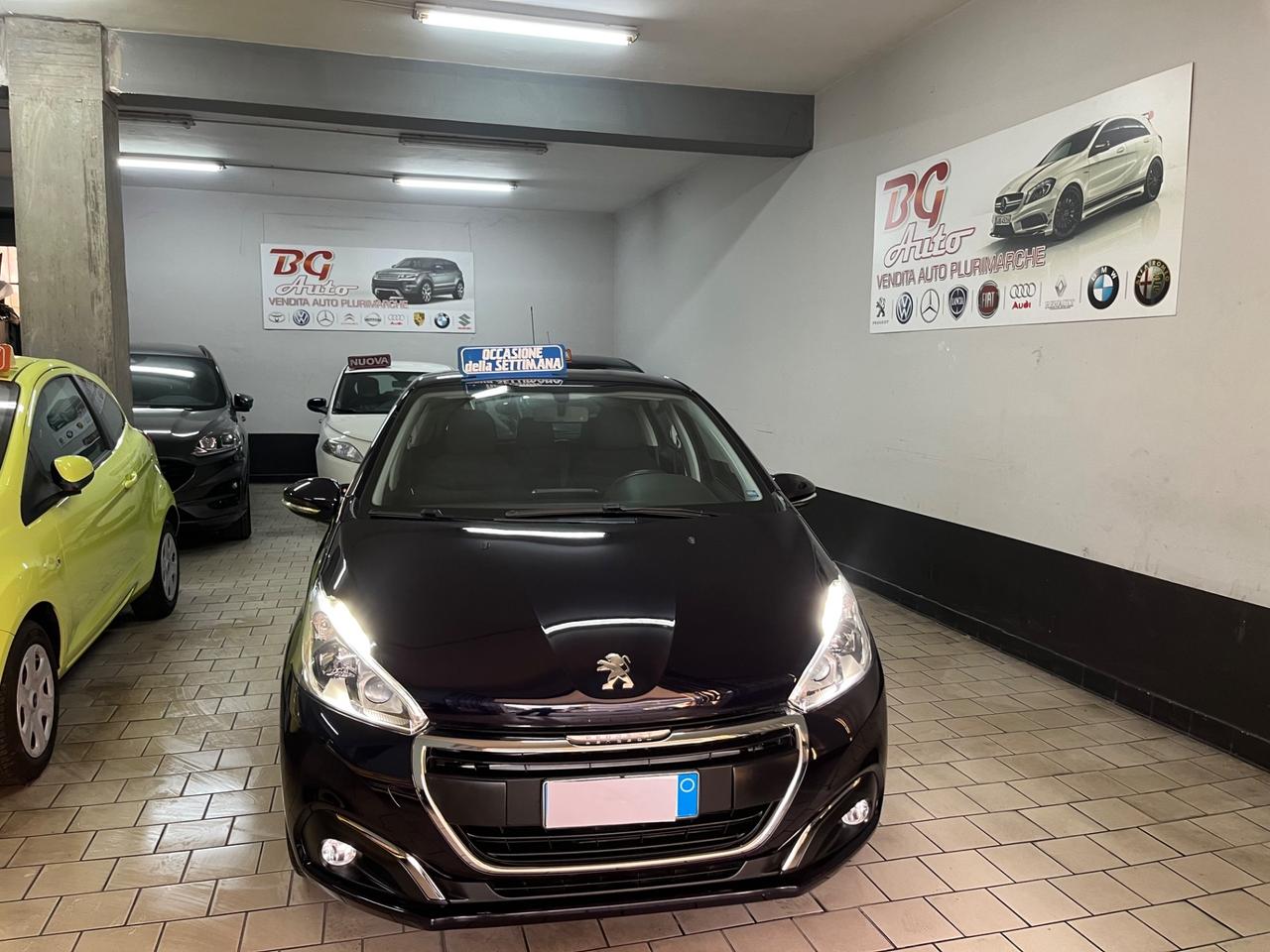 Peugeot 208 1.2 benzina Allure tagliandata 2017