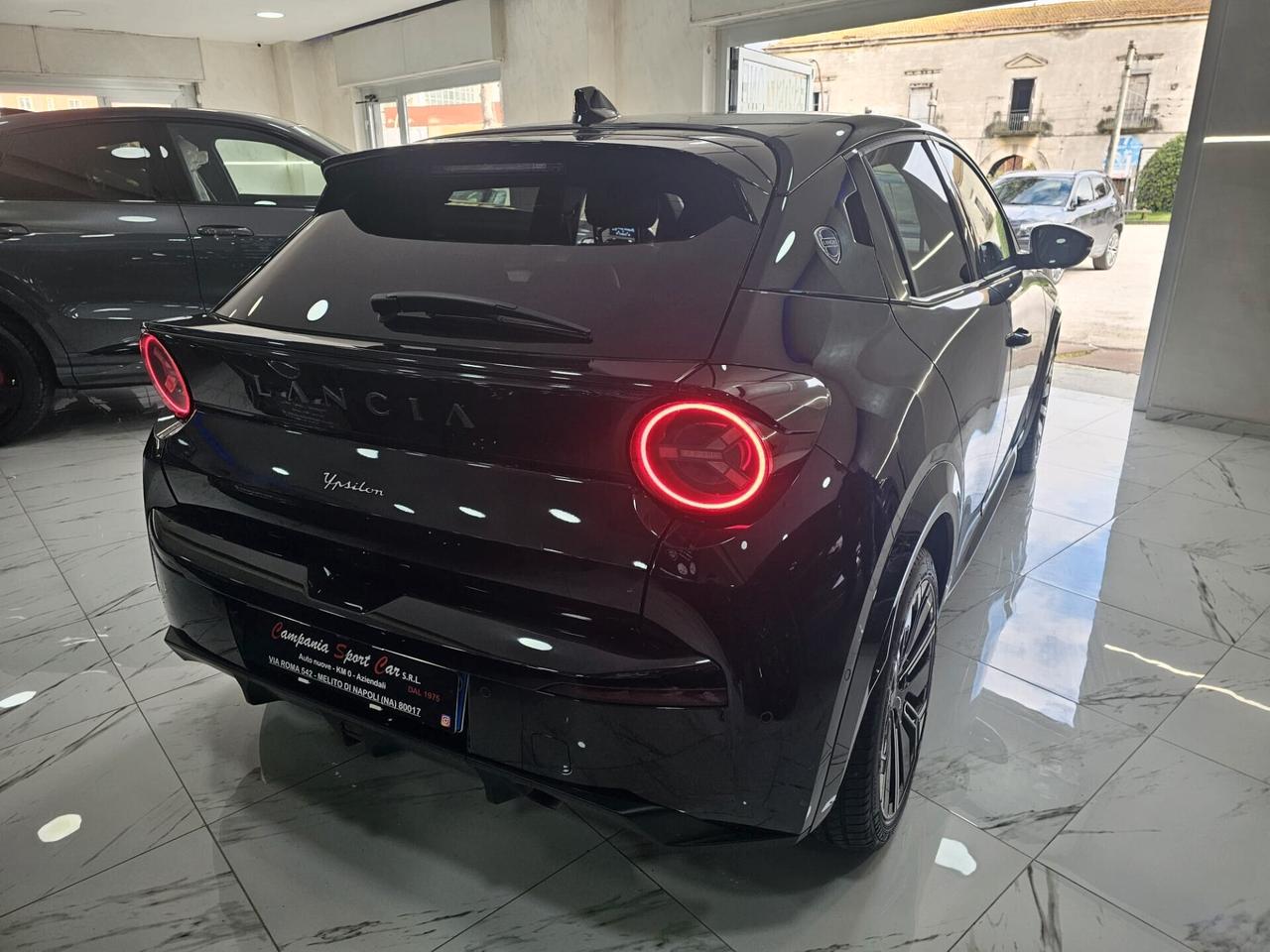 NUOVA LANCIA YPSILON IBRIDA LX 1.2 IBRIDO 81KW (110CV) CAMBIO AUTOMATICO