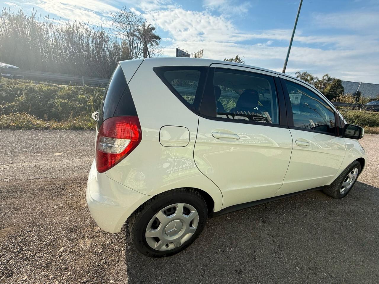 Mercedes-benz A 160 BlueEFFICIENCY Elegance