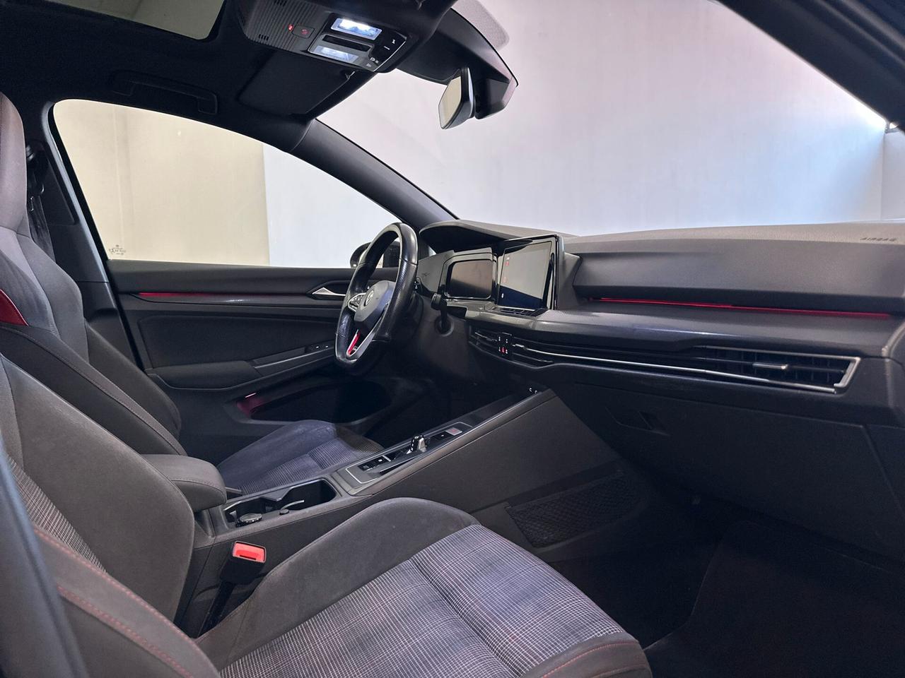 Volkswagen Golf 2.0 TSI 245CV GTI TOTAL BLACK TETTO 2022