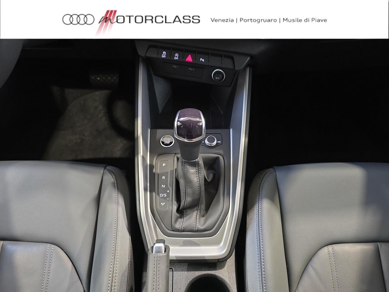 Audi A1 allstreet 30 1.0 tfsi 116cv identity contrast s tronic