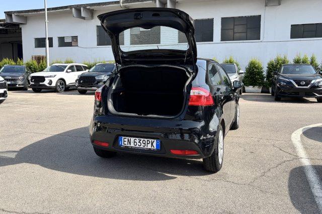 KIA Rio 1.1 CRDi WGT 5p. EX ( NO GARANZIA )