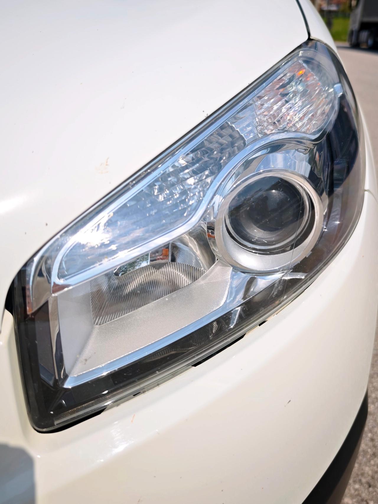 Nissan Qashqai 2.0 4x4 dCi DPF 4WD aut. Tekna Full Optional