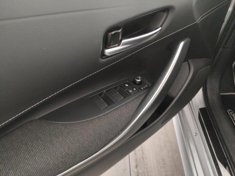 TOYOTA Corolla (2018-->) - Corolla Active 1.8 Hybrid Touring Sports