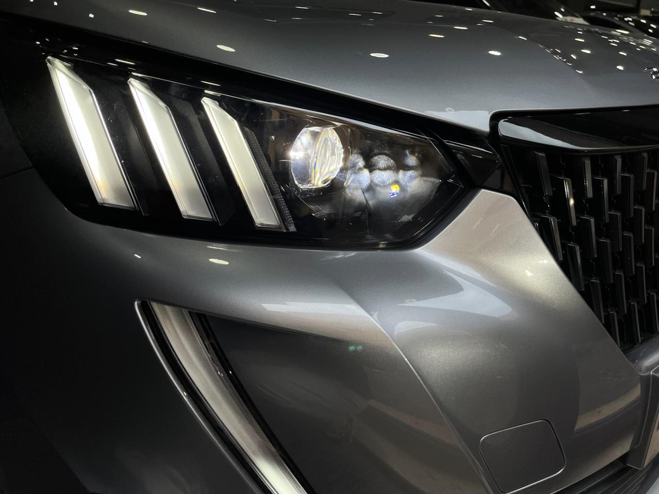 Peugeot 2008 1.5 BlueHDI EAT8 Automatica GT ITALIANA Tetto