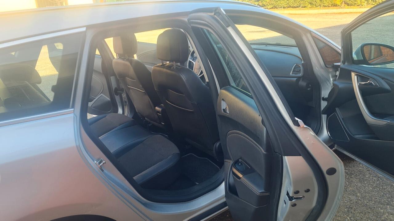 Opel Astra 1.7 CDTI 110CV Sports Tourer Cosmo