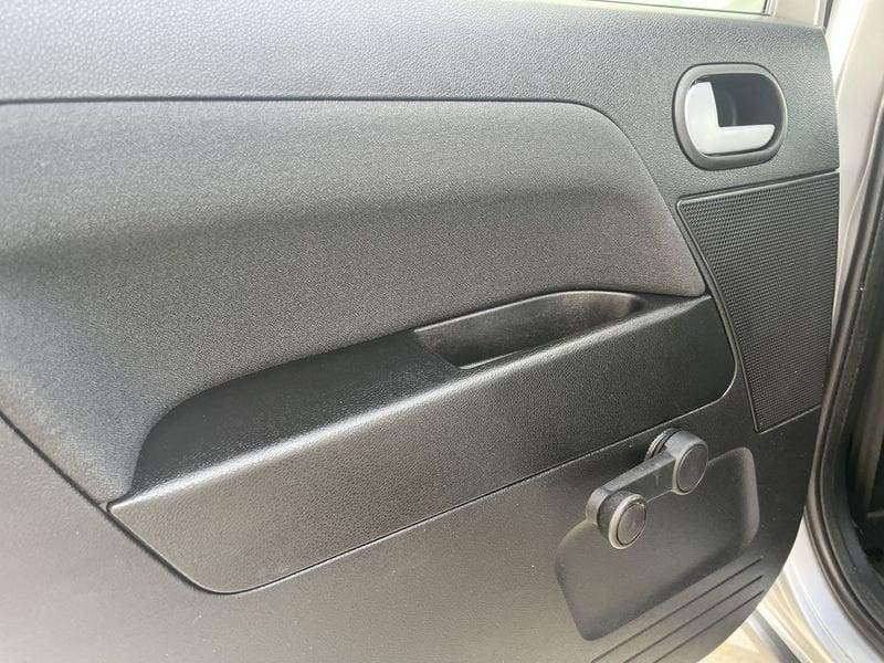 Ford Fusion 1.4 TDCi Titanium-CLIMA DIGITALE/BLUETOOTH