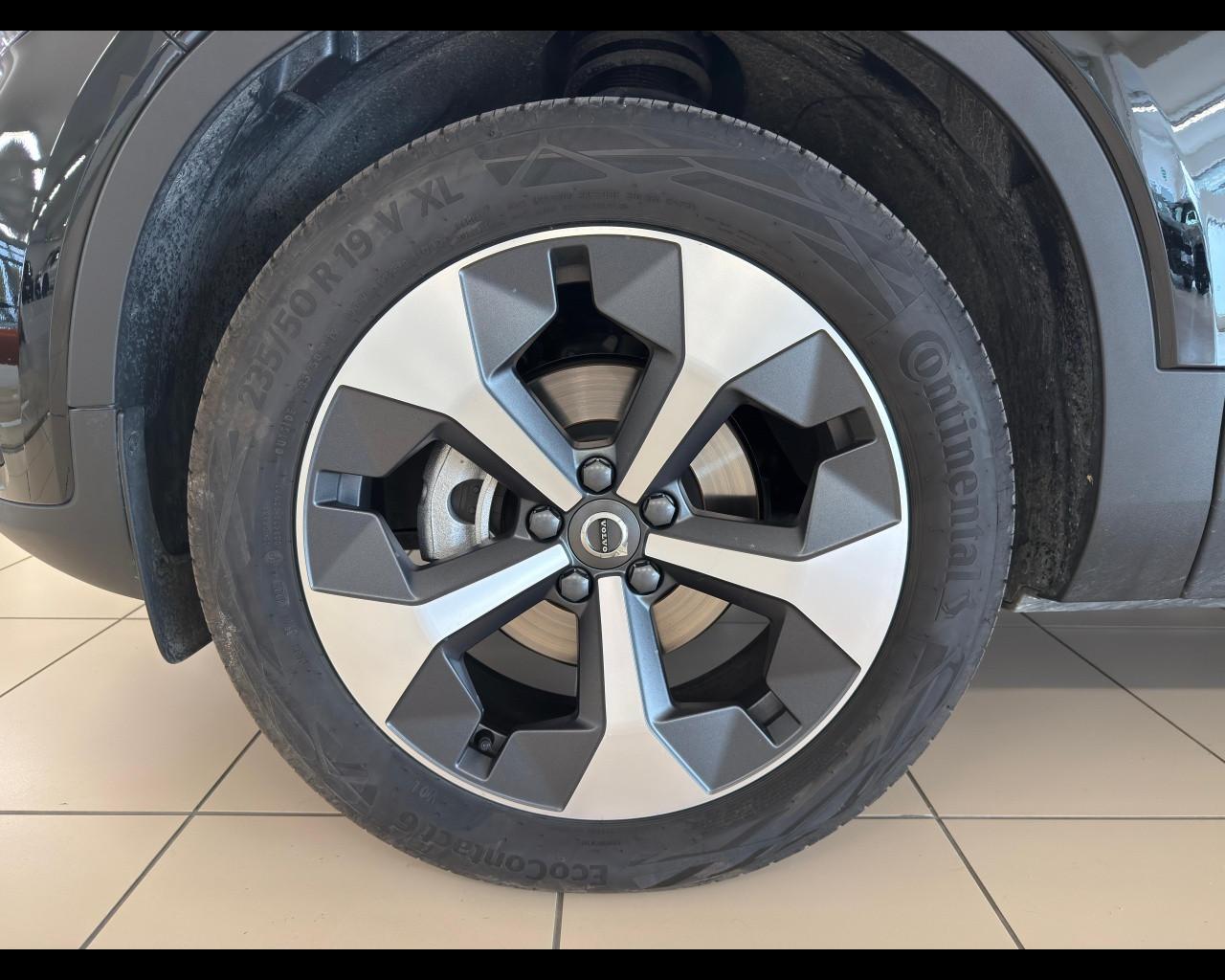 VOLVO XC40 (2017-->) - XC40 T2 Core