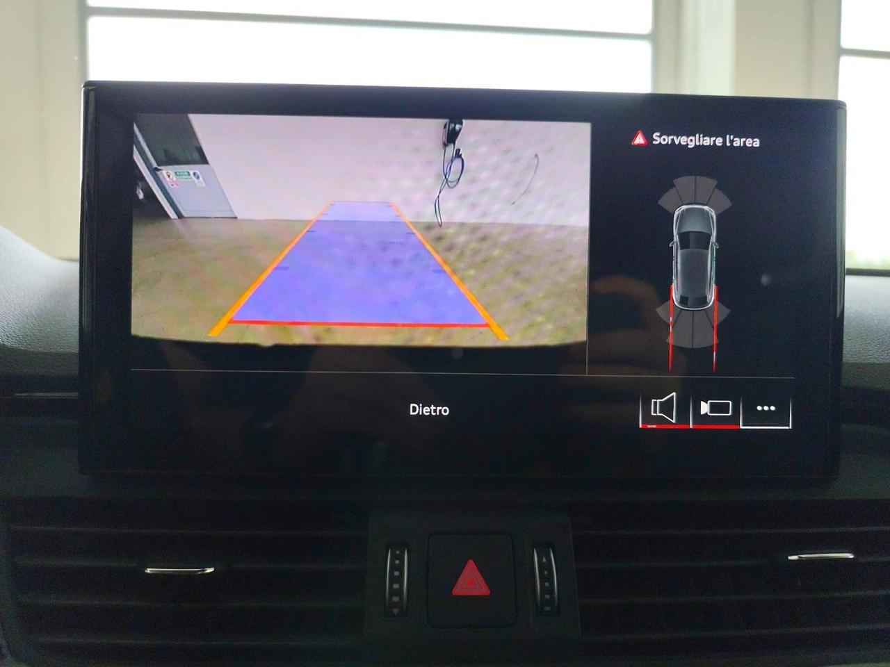 Audi Q5 Sportback 40 tdi mhev Identity Black Quattro