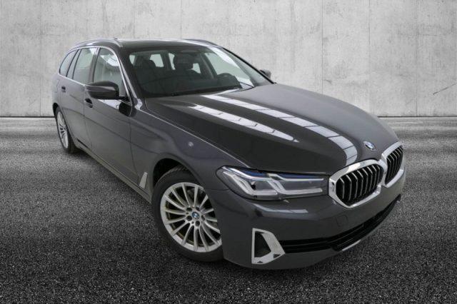 BMW 520 d 48V Touring Luxury