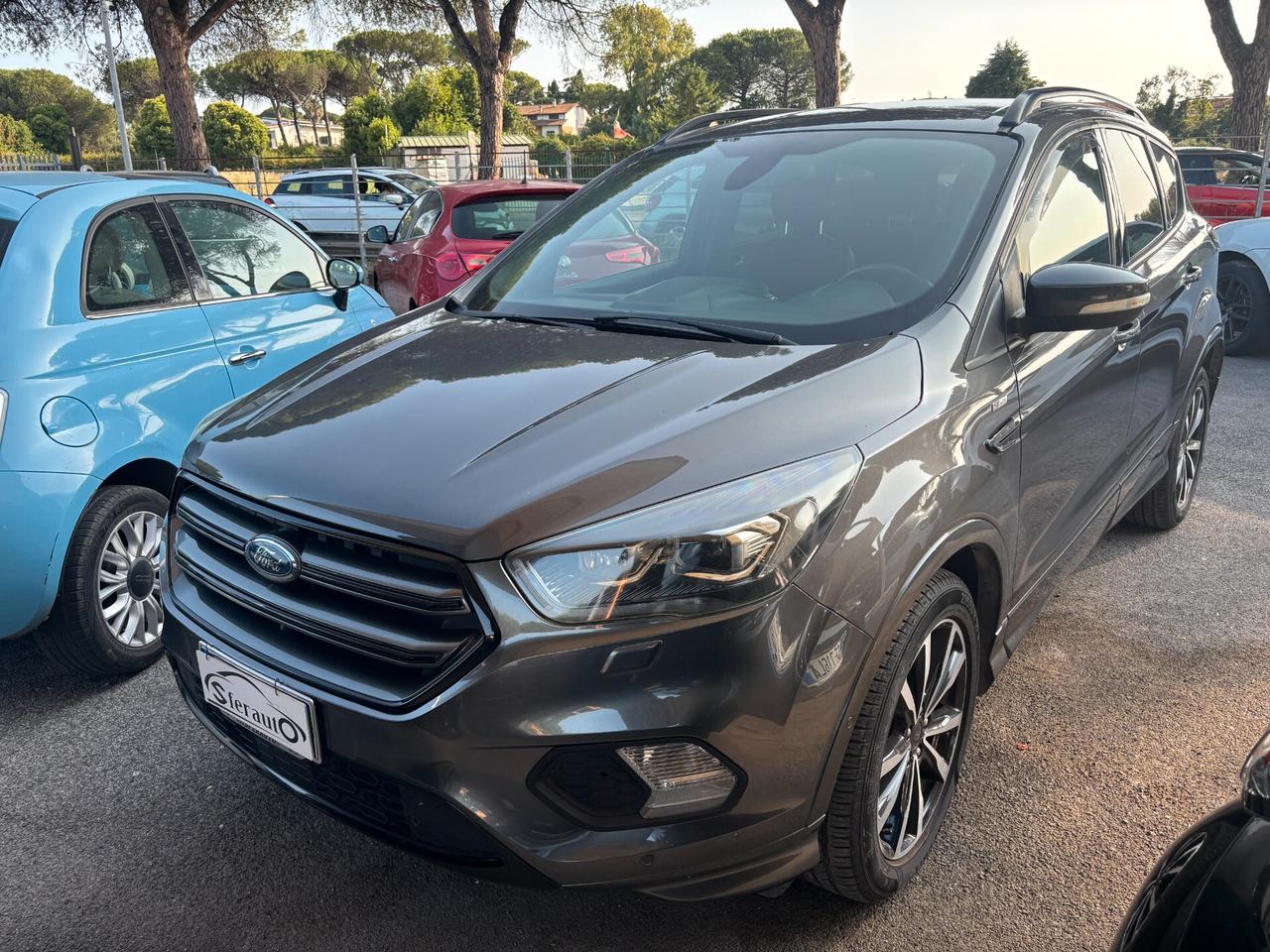 Ford Kuga 1.5 TDCI 120 CV S&S 2WD ST-Line