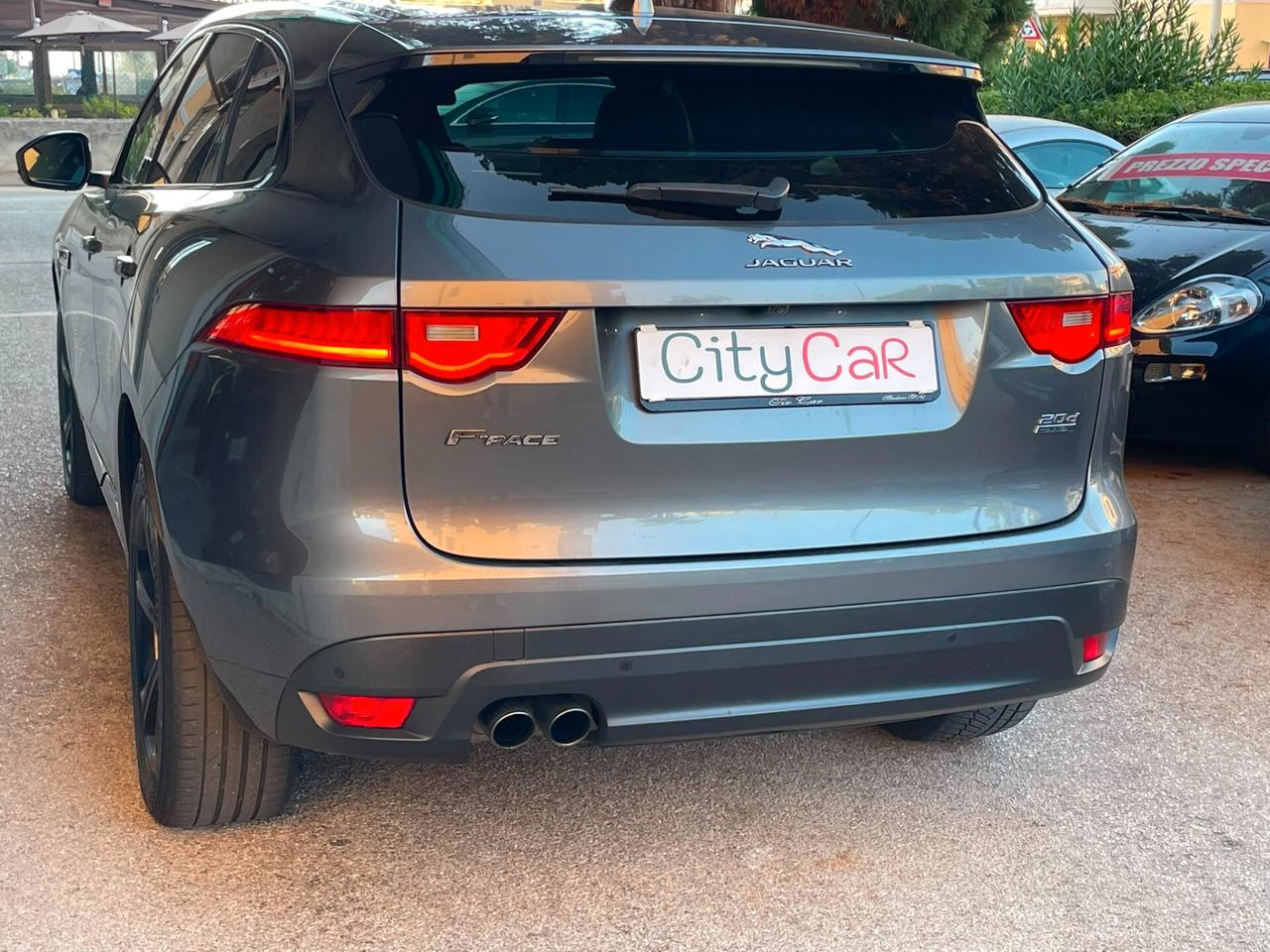 Jaguar F-Pace 2.0 D 180 CV AWD R-Sport