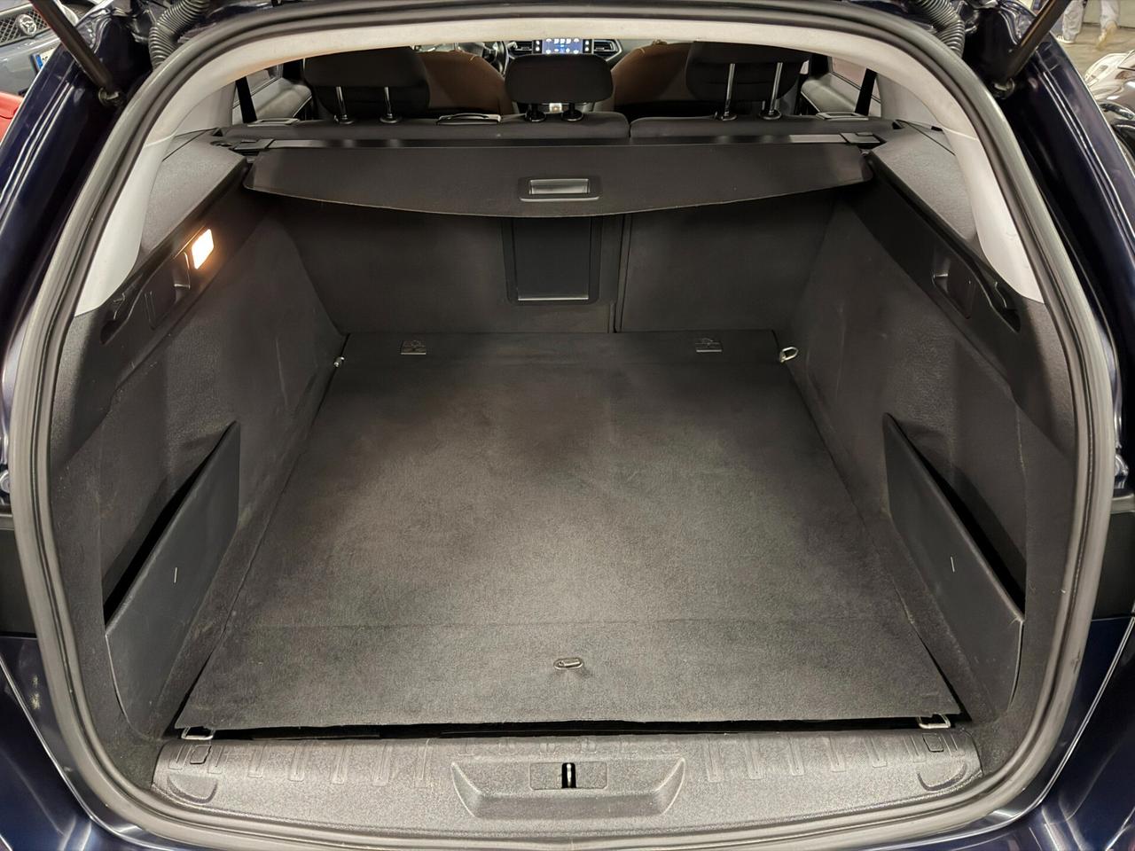 Peugeot 308 BlueHDi 130 S&S SW Business