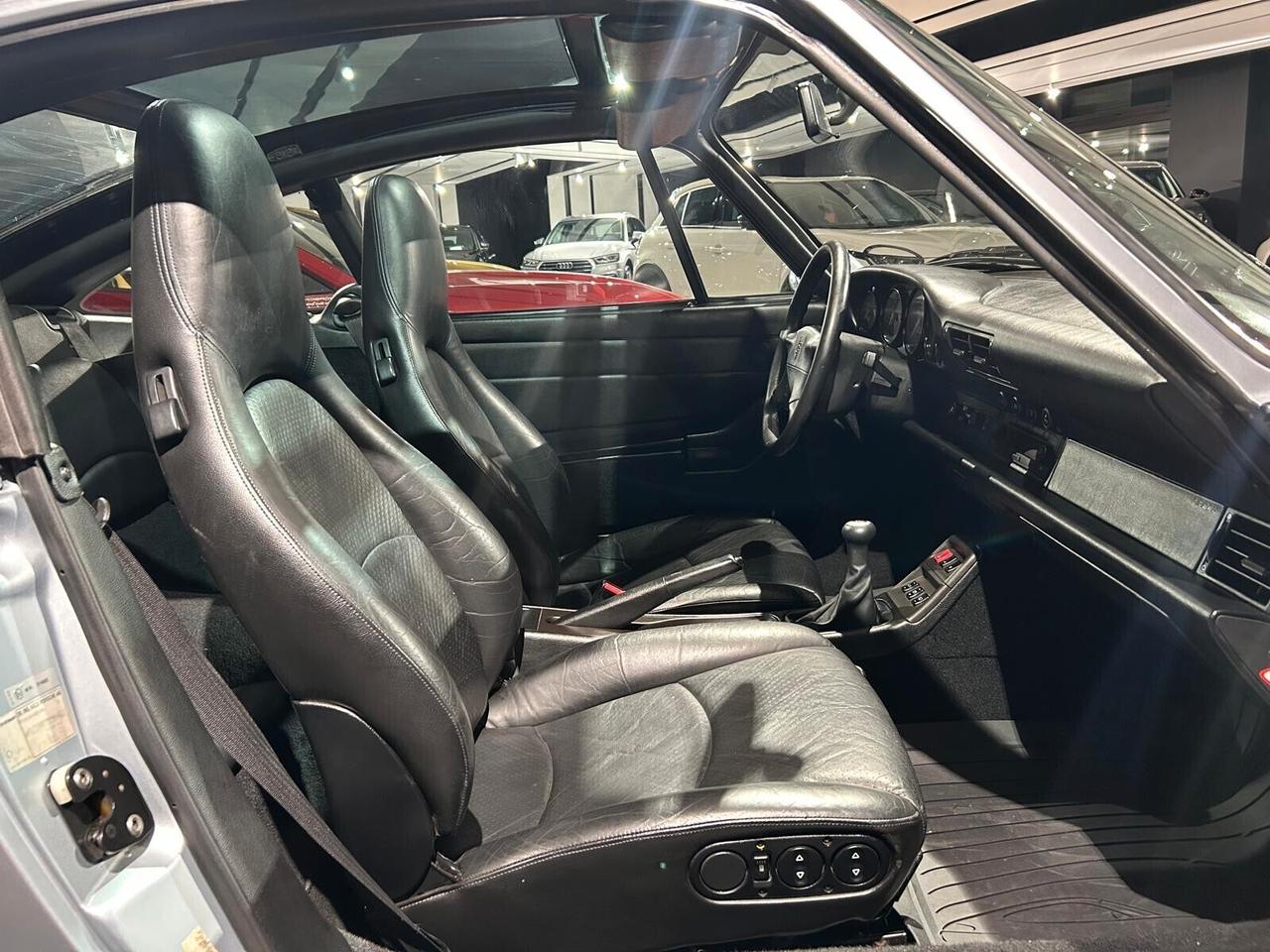 Porsche 911 Carrera Targa