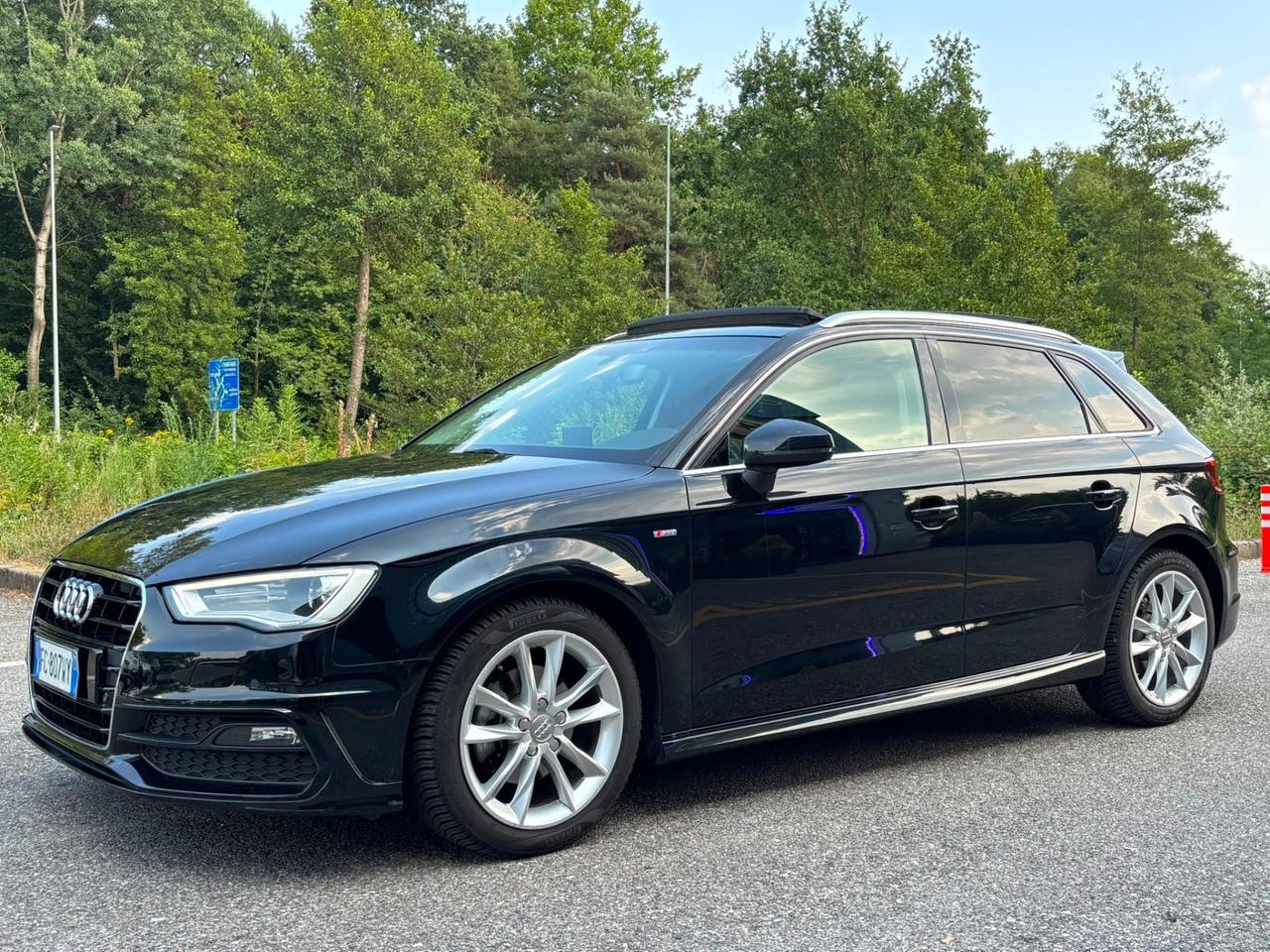 Audi A3 SPB 1.6 TDI*S line*Pelle*Navi*solo58000km*