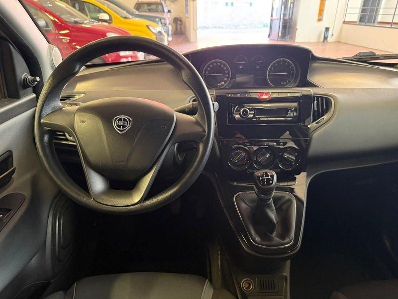 Lancia Ypsilon 1.2 69cv Silver