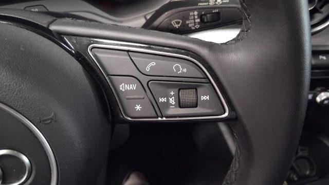 AUDI Q2 30 TFSI Business Advanced