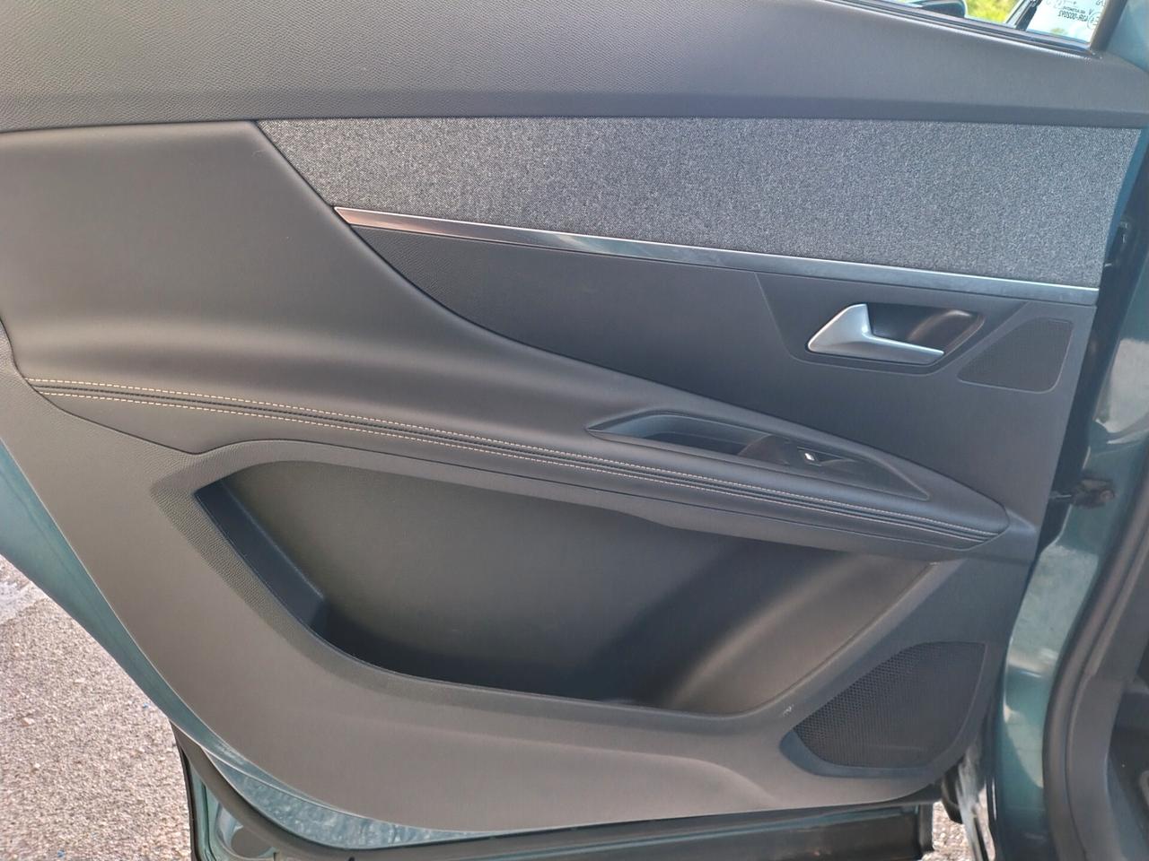Peugeot 5008 BlueHDi 130 S&S EAT8 Allure