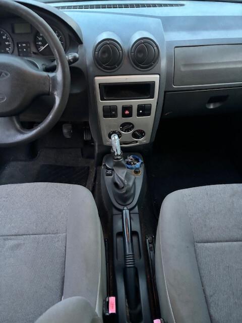 Dacia Logan MCV 1.6 GPL 5 posti Ambiance bombole valide fino al 2029