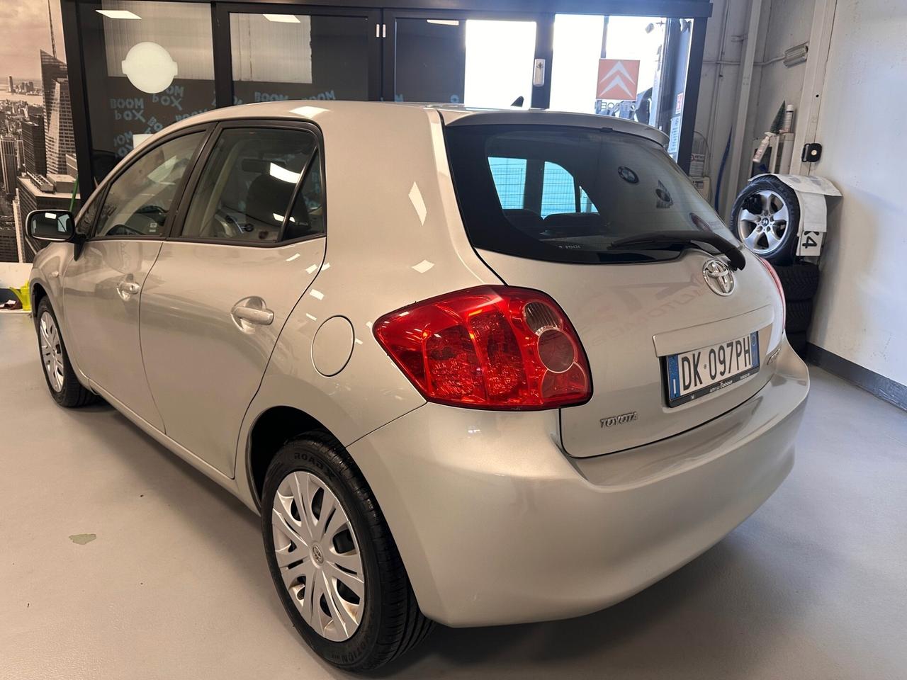 TOYOTA AURIS 1.6 BENZINA AUTOMATICA (64000KM)