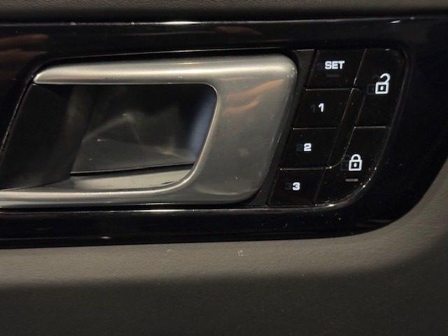 PORSCHE Cayenne Coupé 3.0 V6 Hybrid EDITION BLACK