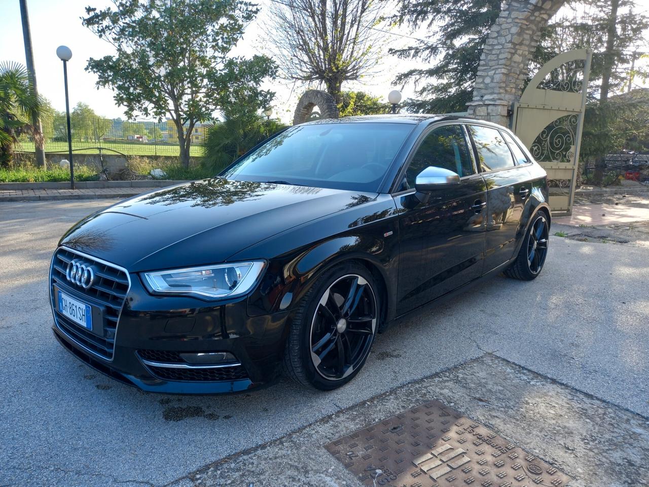 AUDI A3 SPORTBACK S-LINE (A37)