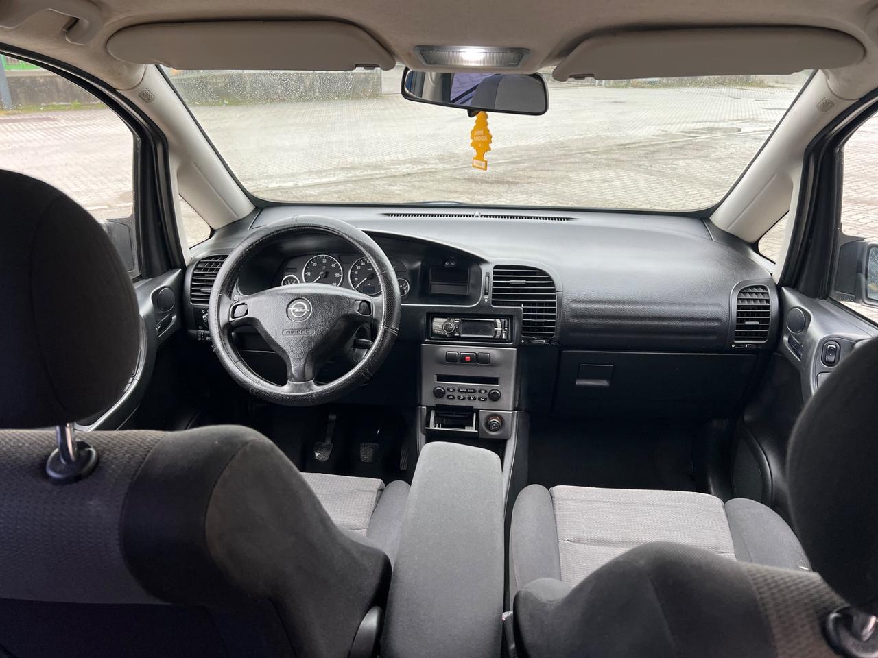 Opel Zafira 2.0 16V DTI cat Elegance